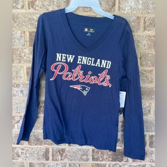 New England Patriots shirt long sleeved new with tags size small NFL - Picture 1 of 10